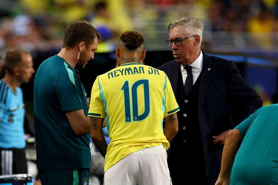 Carlo Ancelotti și Neymar Jr.