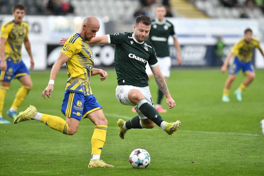 Jablonec zachraňoval výsledek v samotném závěru. Jablonec zachraňoval výsledek v samotném závěru.