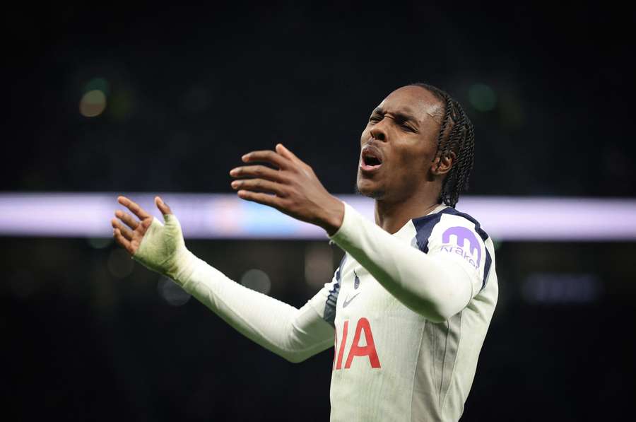 Mathys Tel privé de Ligue des champions avec Tottenham