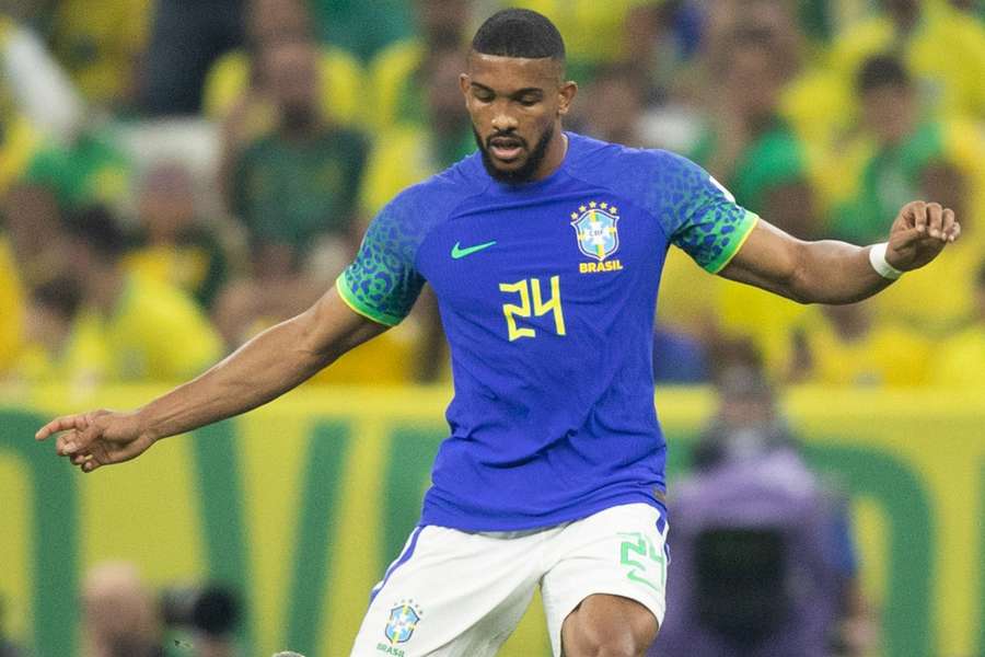 Bremer estava no elenco da Seleção na Copa do Mundo
