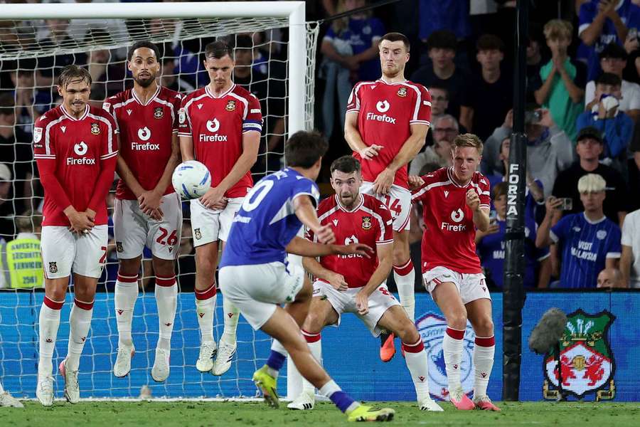Cardiff strike late to frustrate Welsh rivals Wrexham