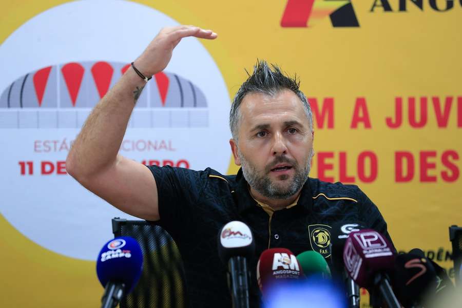 Patrice Beaumelle, selecionador angolano Patrice Beaumelle, selecionador angolano