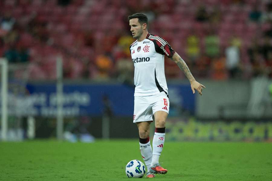 Saúl, con el Flamengo
