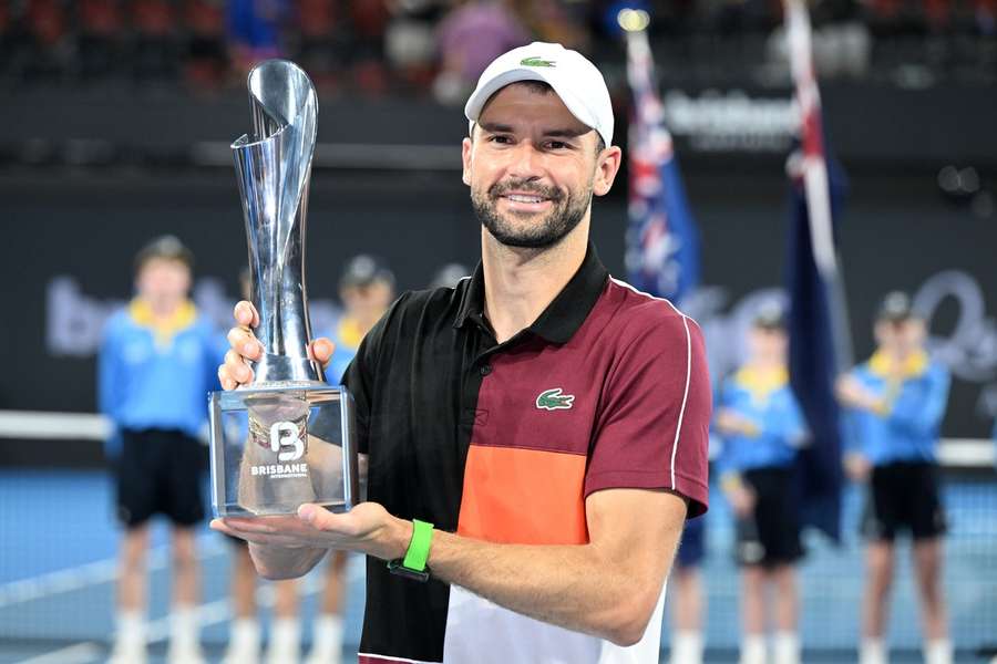 Poprvé od Turnaje mistrů 2017. Dimitrov v Brisbane slaví triumf, ve finále porazil Runeho