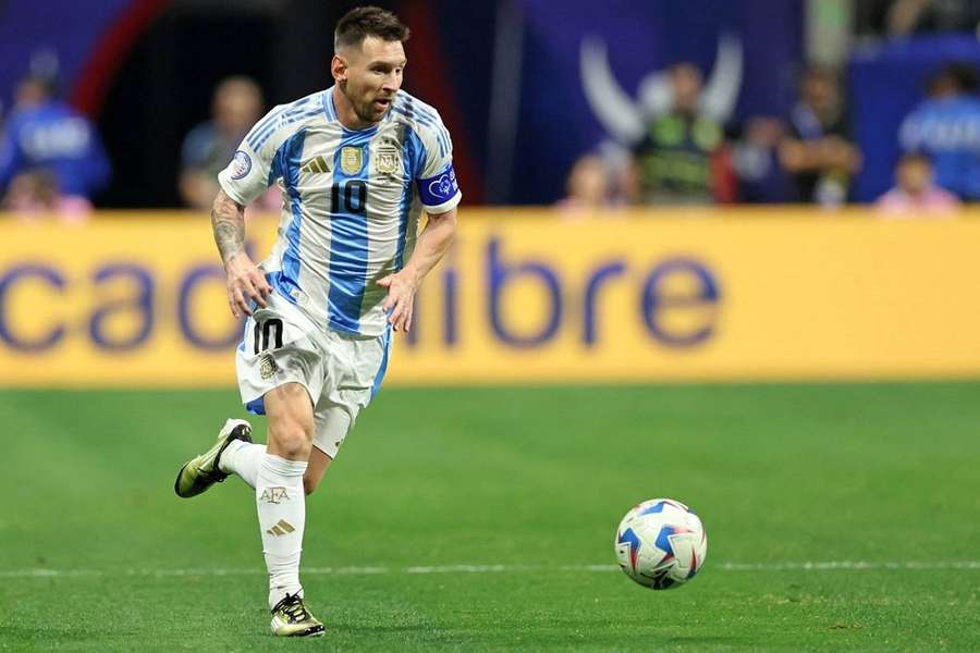 Messi comemora 37 anos nesta segunda-feira