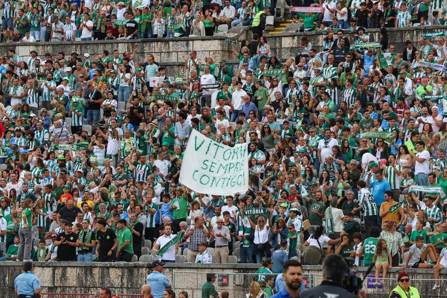 Vitória FC tem licenciamento na Liga 3 pendente da decisão da FPF