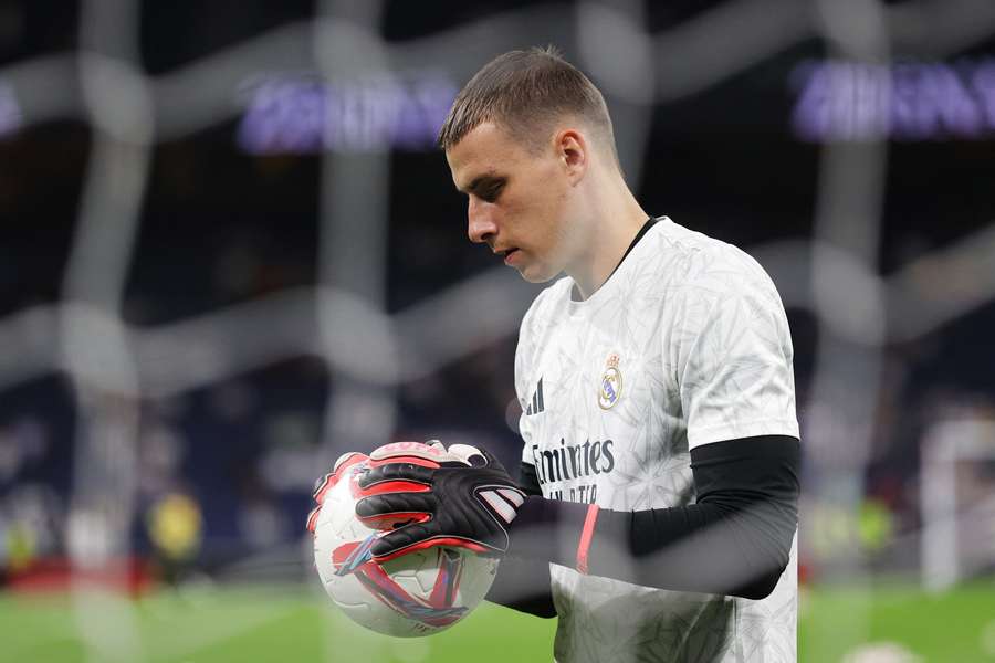 Lunin, con el Madrid