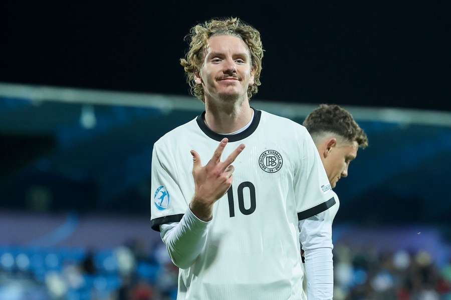 Nick Woltemade vstřelil proti Slovinsku všechny tři góly. Nick Woltemade vstřelil proti Slovinsku všechny tři góly.