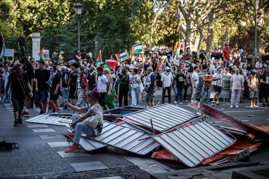 Incidentes provocados por radicais pró-palestinianos na última etapa da Volta