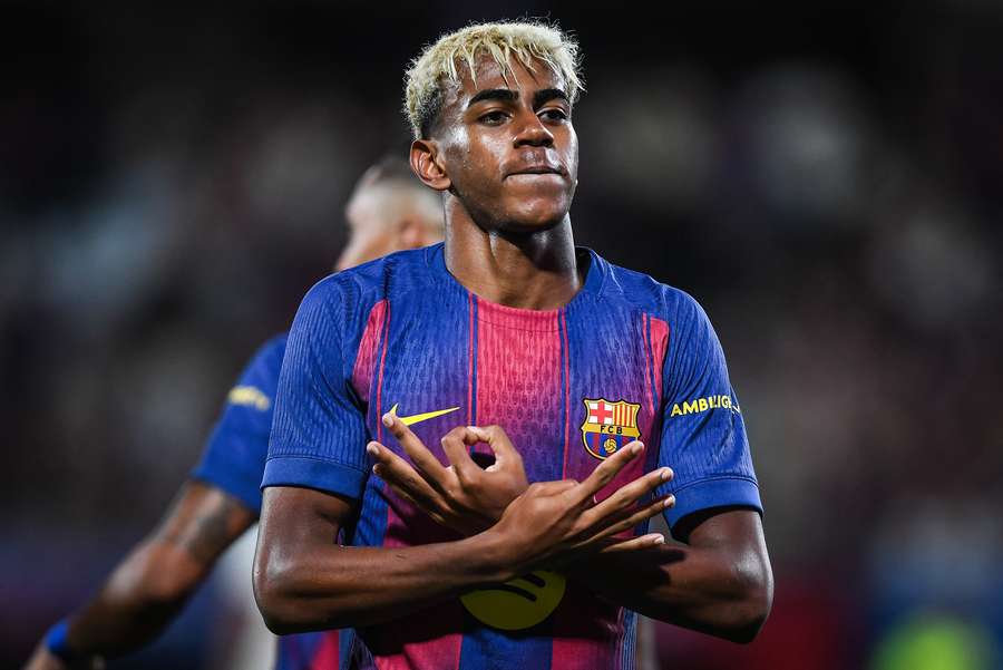 Lamine Yamal, 18 anos, foi um dos melhores jogadores do mundo na última temporada