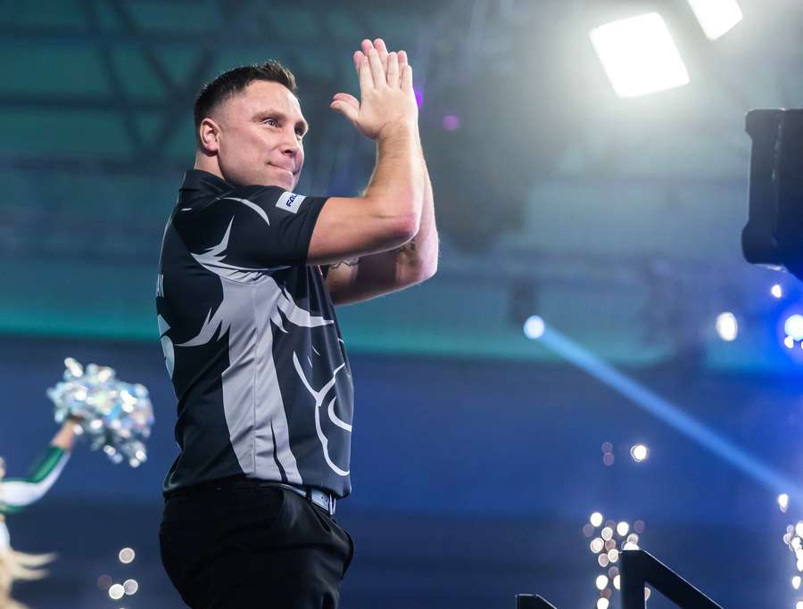 Price startete schwungvoll ins WM-Viertelfinale Price startete schwungvoll ins WM-Viertelfinale