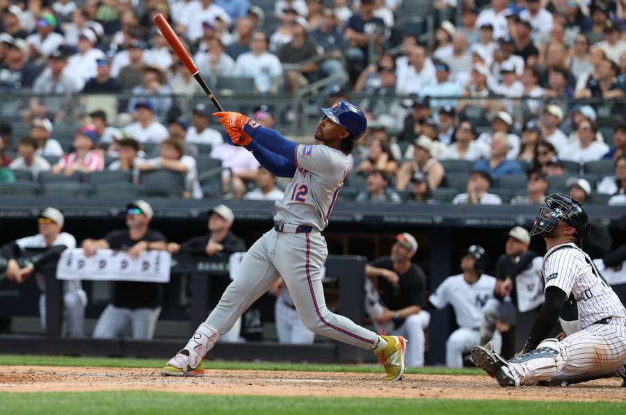 Francisco Lindor, al bateo