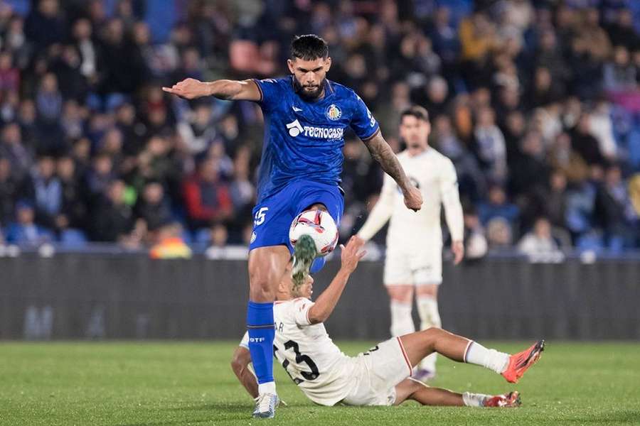 Sunderland in advanced talks with Getafe for Alderete Sunderland in advanced talks with Getafe for Alderete