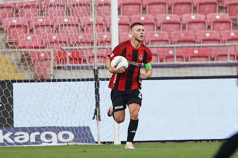 Alexandru Maxim