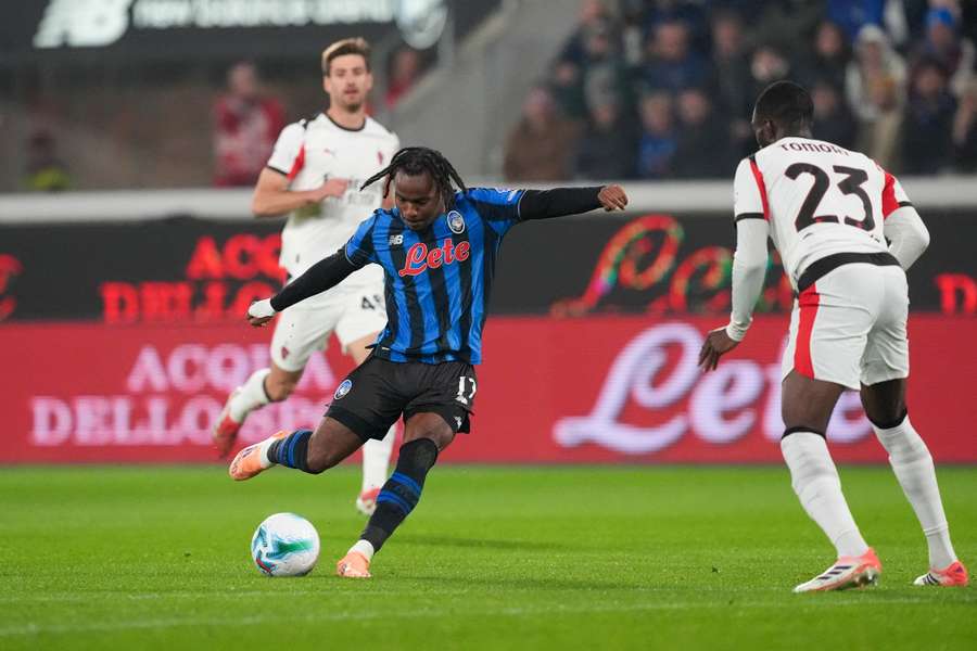 Ademola Lookman contre l'AC Milan le 28 octobre dernier (9e journée de Serie A). Ademola Lookman contre l'AC Milan le 28 octobre dernier (9e journée de Serie A).