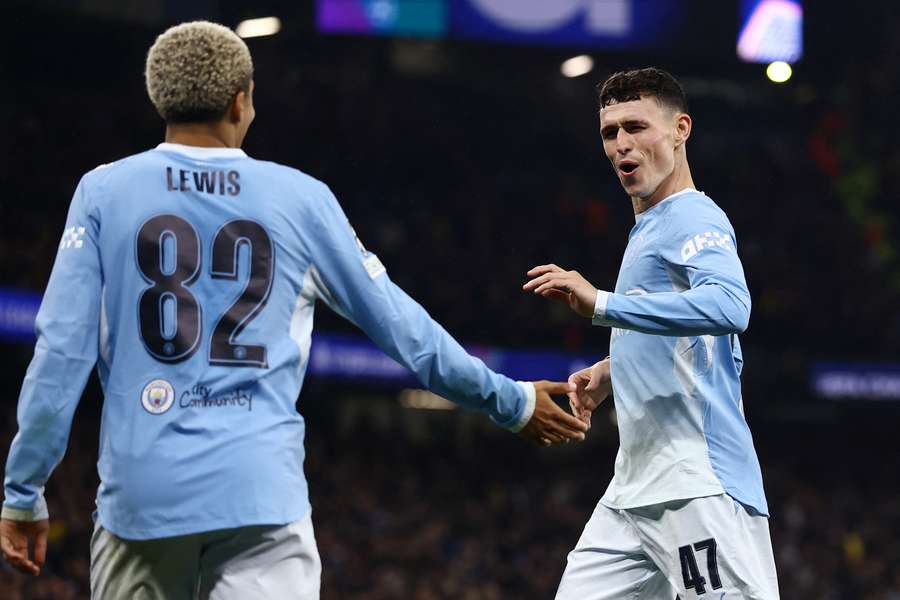 Rico Lewis und Phil Foden
