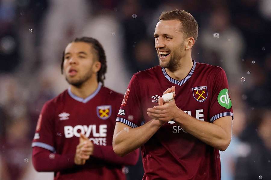 Souček má nyní mnohem větší důvod k úsměvu.