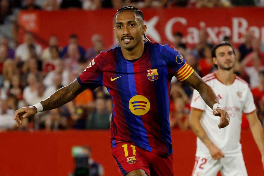Raphinha fez três gols contra o Sevilla