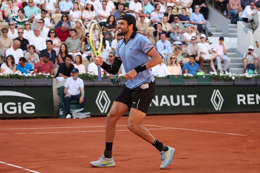 Matteo Berrettini předvádí v Paříži výborné výkony.