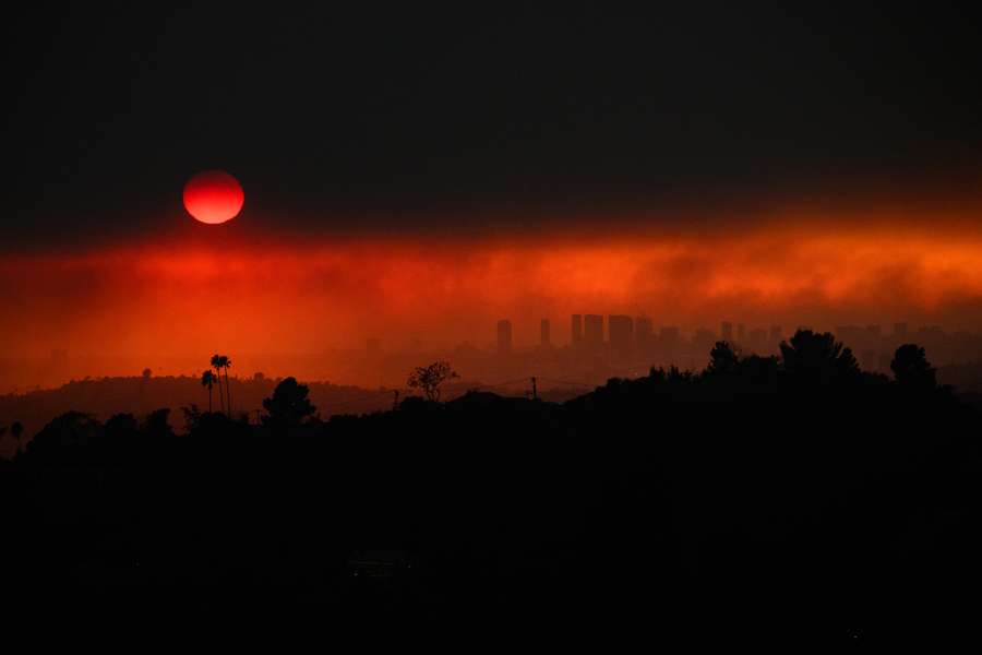Los Angeles est menacé par le feu