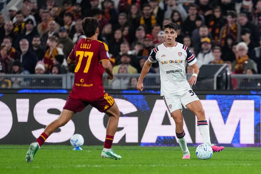 Obert patrí k oporám Cagliari. Obert patrí k oporám Cagliari.