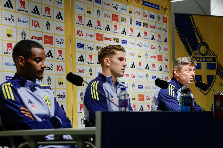 Alexander Isak, Viktor Gyokeres and Jon Dahl Tomasson face the media