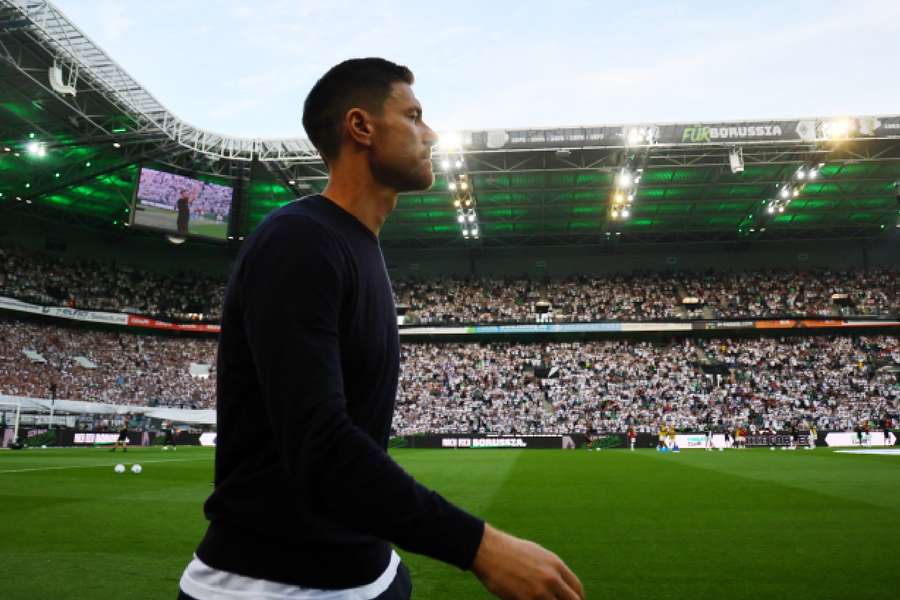 Bayer Leverkusen coach Xabi Alonso before the match against Borussia Moenchengladbach