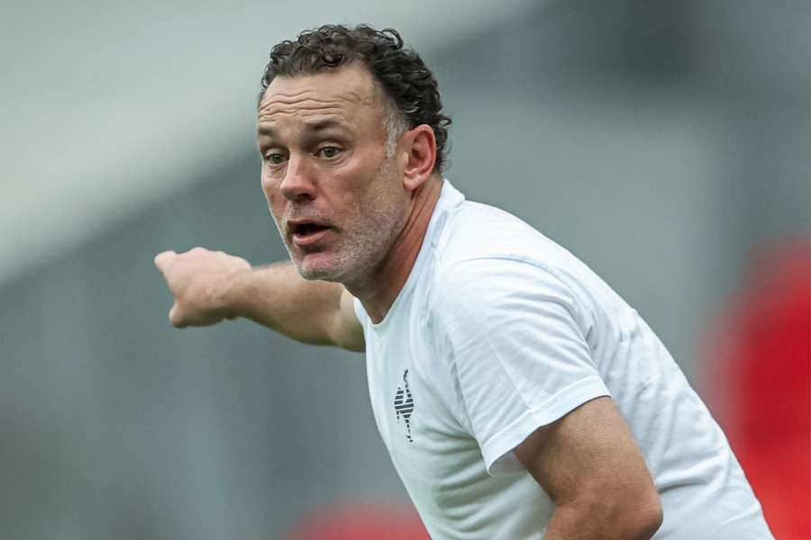 Gabriel Milito está na mira do Fluminense