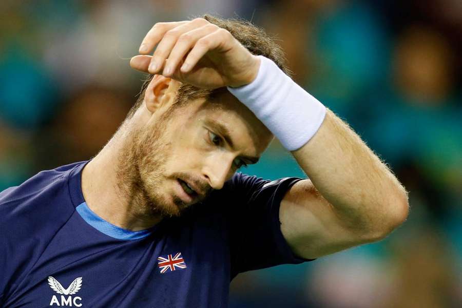 Emotional Murray hopes to play in Davis Cup again