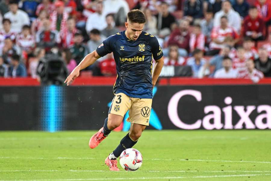 Fernando Medrano terminou contrato com o Mirandés e chega a custo zero