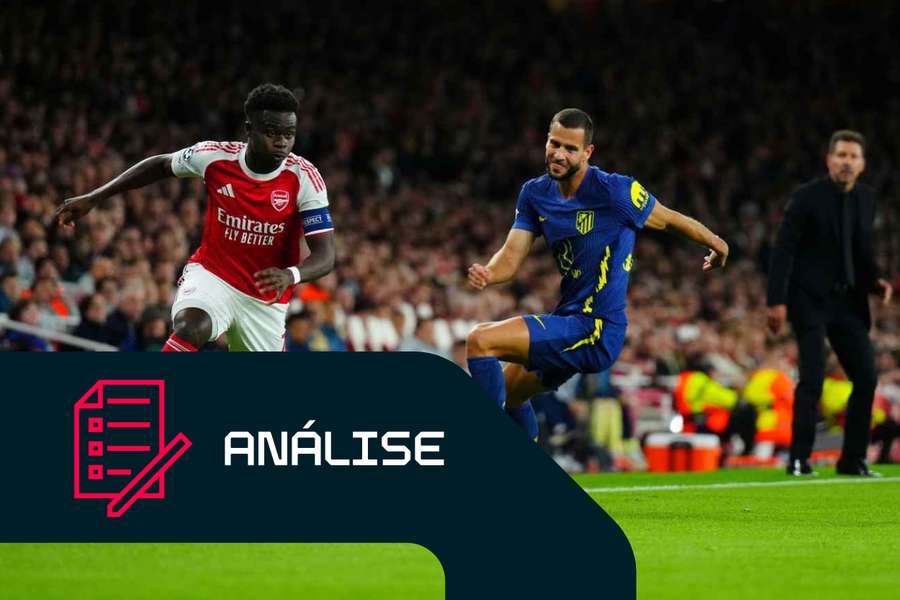 Bukayo Saka, do Arsenal, passa por David Hancko, do Atlético de Madrid