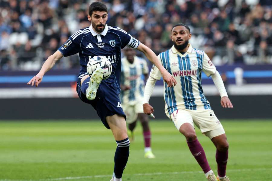Pierre Lees-Lou face à Boufal lors de Paris FC-Le Havre. Pierre Lees-Lou face à Boufal lors de Paris FC-Le Havre.