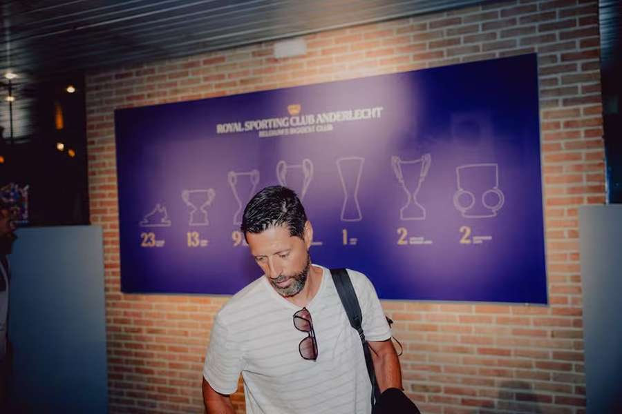 Vítor Bruno já assinou contrato Vítor Bruno já assinou contrato