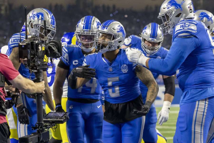 Detroit Lions running back David Montgomery celebrates with teammates after scoring a touchdown against the Los Angeles Rams