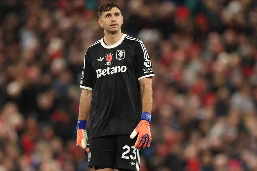 STRIPPED! Villa boss Emery confirms Martinez no longer vice-captain