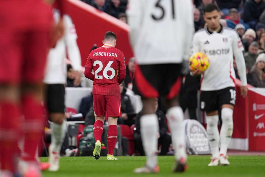 Robertson nebude na zápas s Fulhamem vzpomínat v dobrém. 