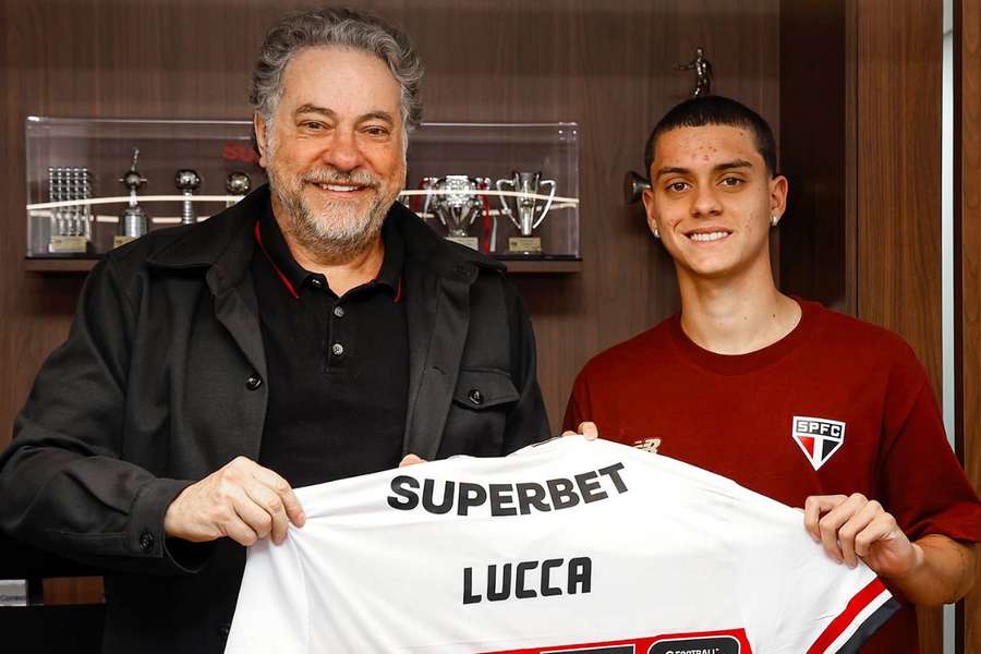Lucca já anotou seu primeiro gol como profissional
