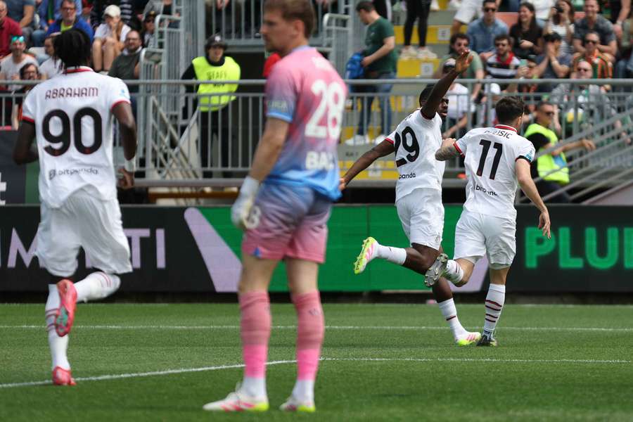 L'AC Milan célèbre sa victoire.