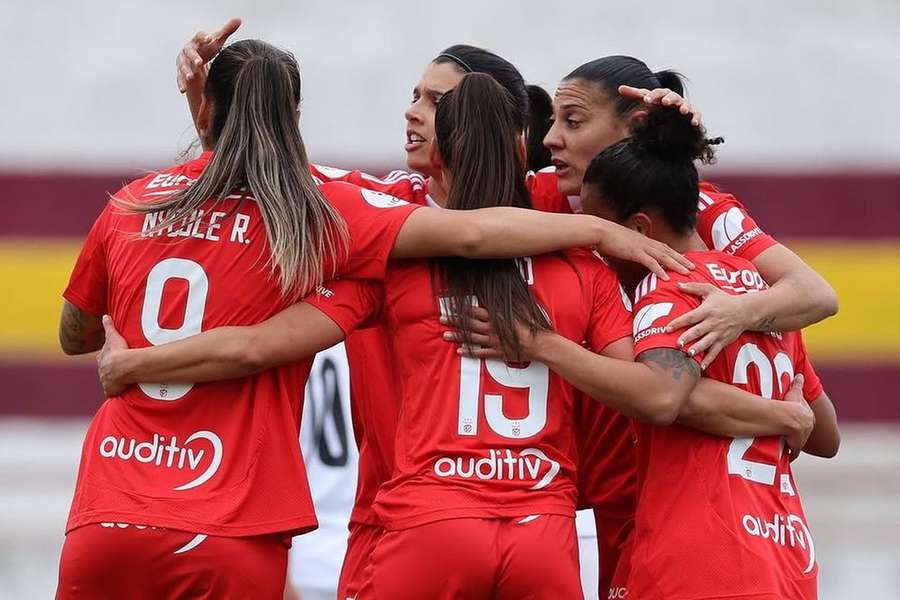 Benfica é pentacampeão nacional