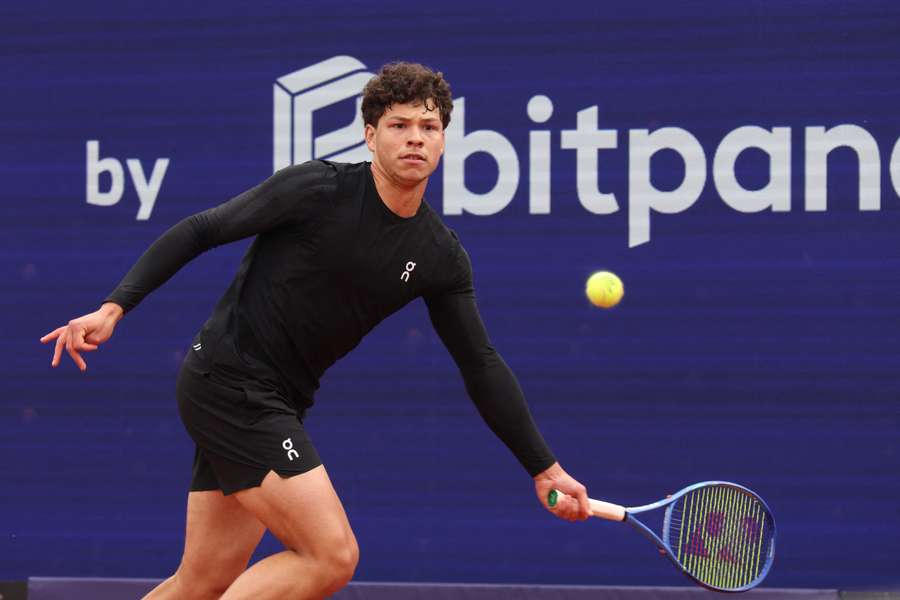 Ben Shelton in action