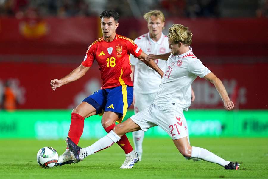 Zubimendi ante Dolberg