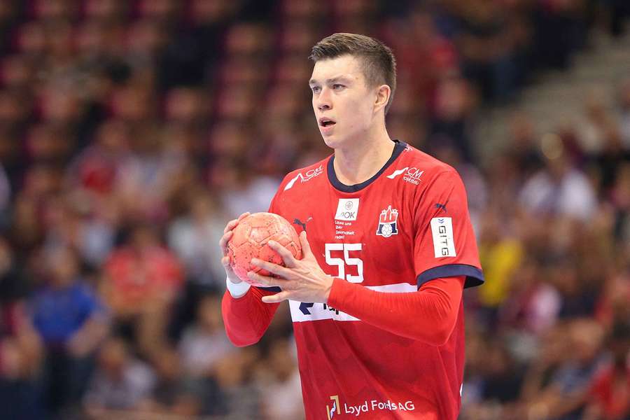 Azat Valiullin wird erneut das Trikot des HSV überstreifen.