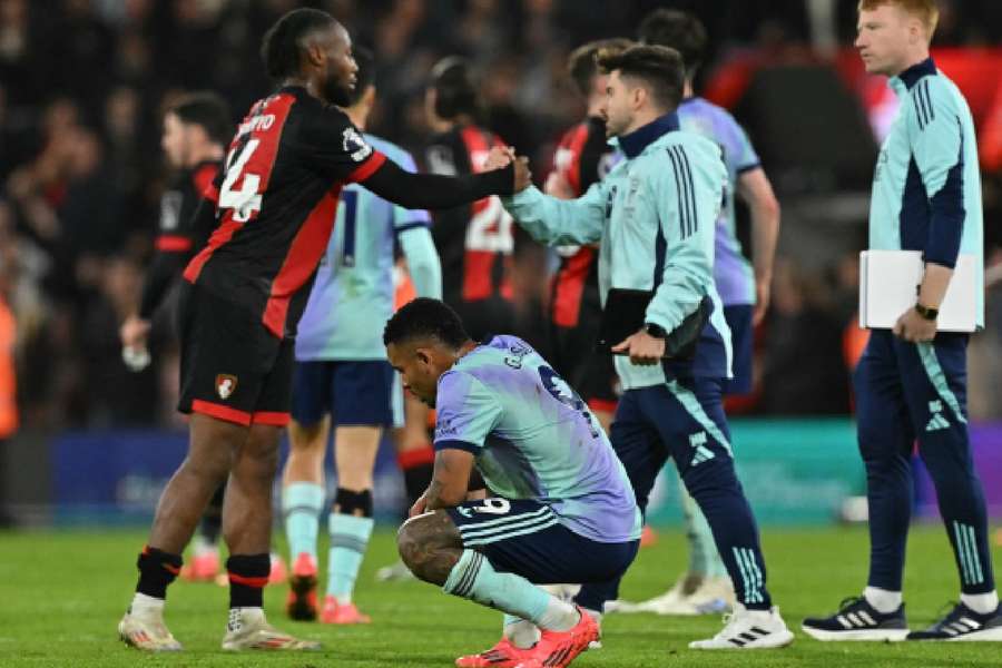 Bournemouth levou a melhor no duelo com o Arsenal