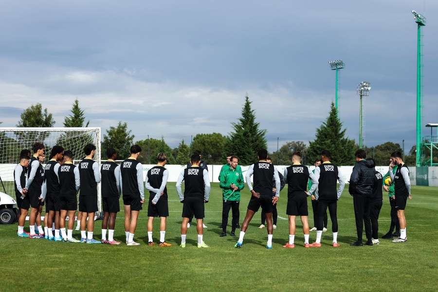 João Pereira prepara estreia como treinador principal do Sporting