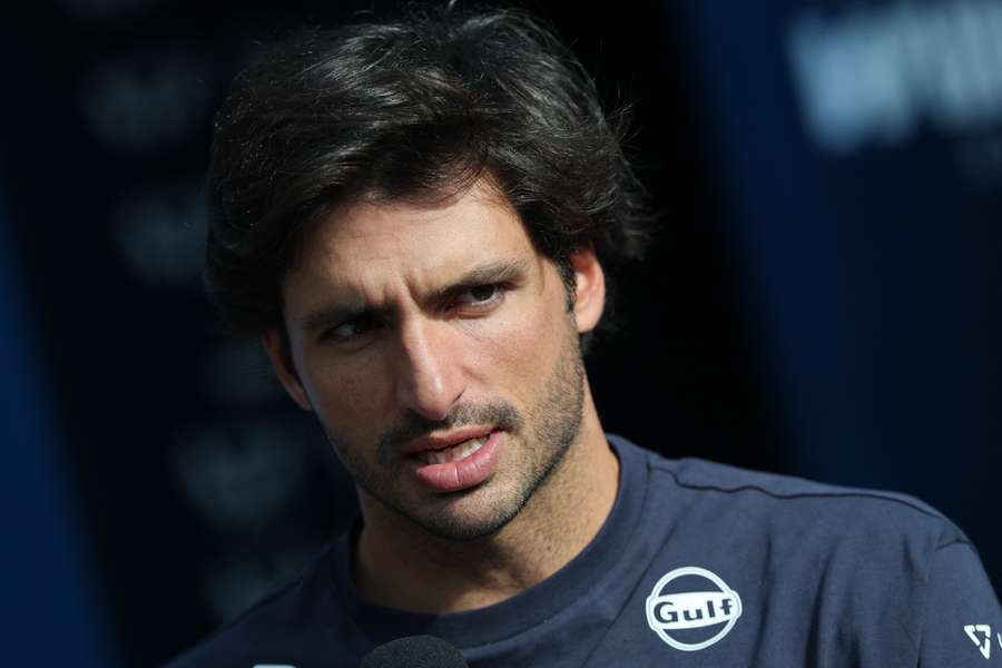 Sainz empieza con buen pie en Azerbaiyán Sainz empieza con buen pie en Azerbaiyán