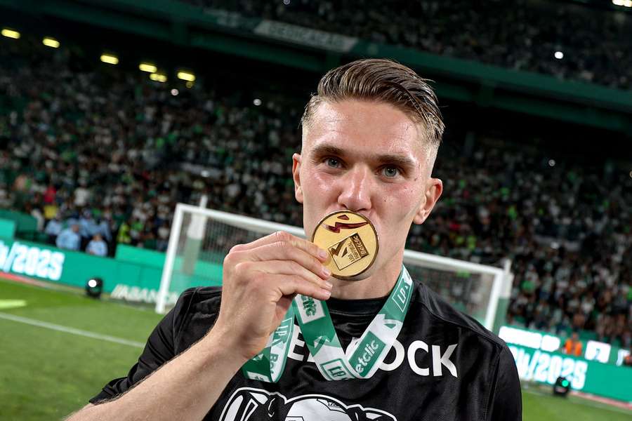 Gyökeres deixou o Sporting oficialmente