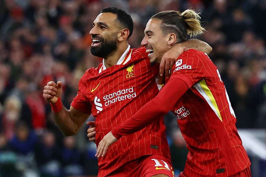 Salah festeja depois de marcar o segundo golo do Liverpool