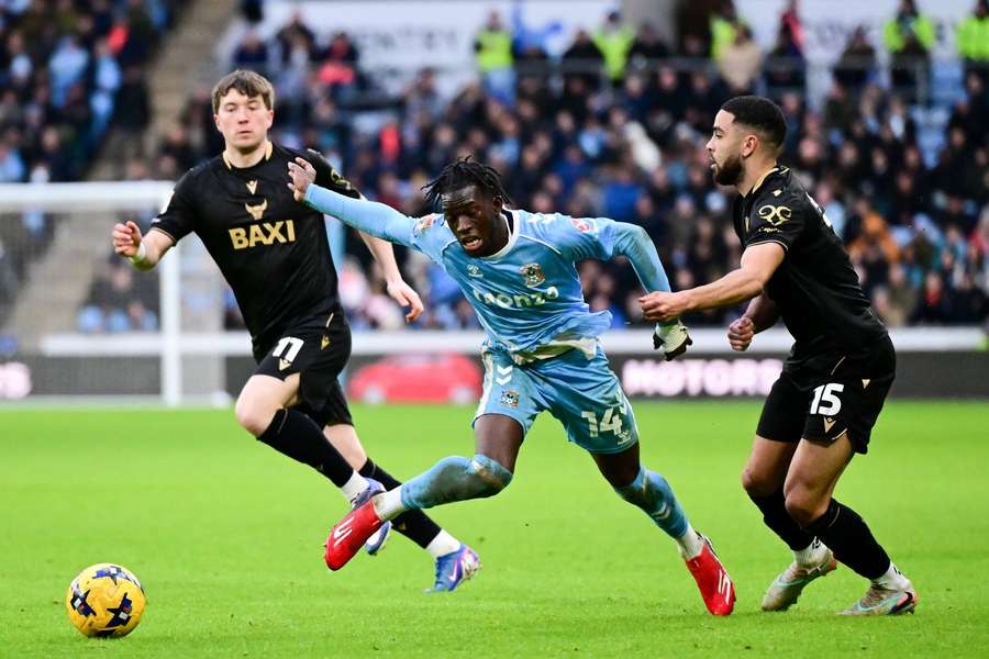 Slumping Coventry at risk of losing Championship lead