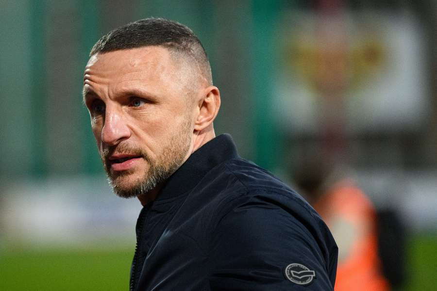 Trenér Dukly Pavel Šustr.
