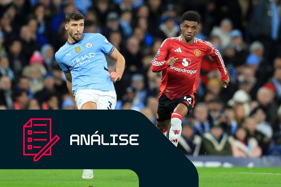 Ruben Dias, do Man City, passa a bola sob pressão de Amad Diallo, do Man Utd